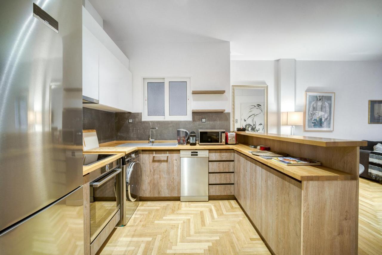 Delightful Stylish Two Bedroom Condo In Hip Area Of Central Athens Exterior photo