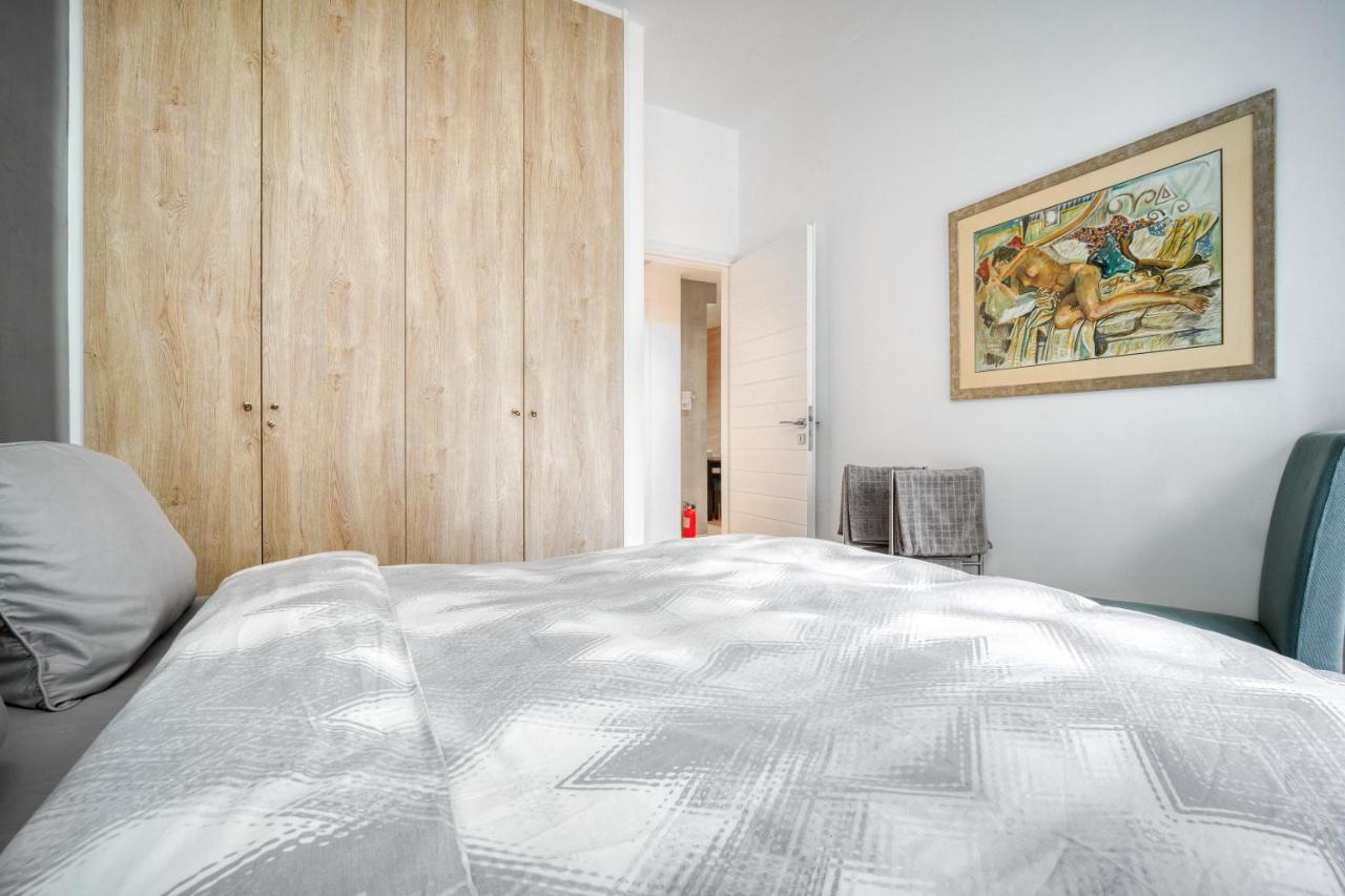 Delightful Stylish Two Bedroom Condo In Hip Area Of Central Athens Exterior photo