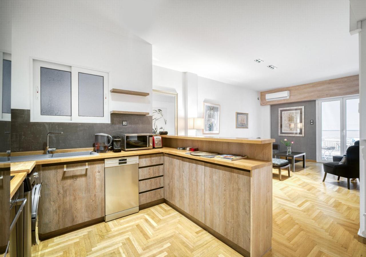 Delightful Stylish Two Bedroom Condo In Hip Area Of Central Athens Exterior photo
